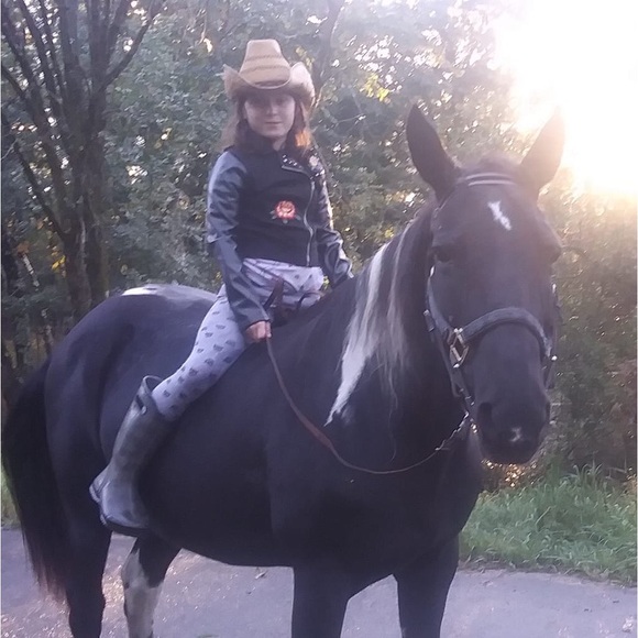 My name is Katrina and I feel very blessed to be a part of the posh community. - Picture 6 of 14